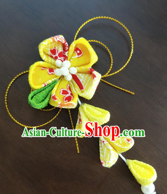 Traditional Japan Geisha Yellow Sakura Tassel Hair Claw Japanese Kimono Hair Accessories for Women