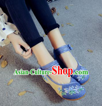 Asian Chinese Traditional Dance Blue Embroidered Shoes Hanfu Wedding Shoes National Cloth Shoes for Women