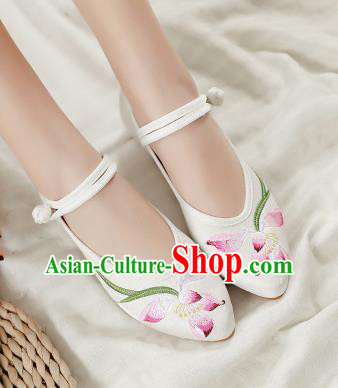 Asian Chinese Traditional Dance Embroidered Lotus White Shoes Hanfu Wedding Shoes National Cloth Shoes for Women