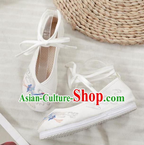 Asian Chinese Classical Dance Embroidered Crane White Shoes Traditional Hanfu Shoes National Cloth Shoes for Women