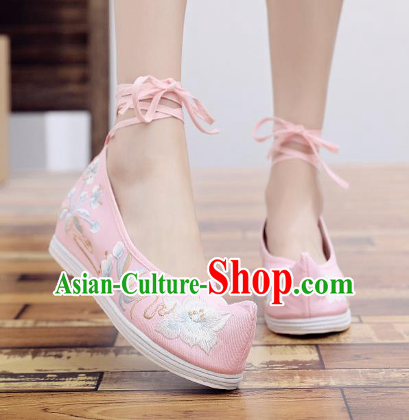 Asian Chinese National Cloth Shoes Pink Embroidered Camellia Dance Shoes Traditional Hanfu Shoes for Women
