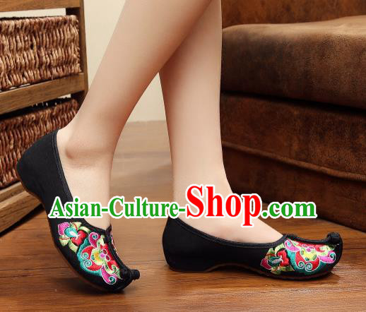 Asian Chinese National Black Embroidered Shoes Dance Cloth Shoes Traditional Hanfu Shoes for Women