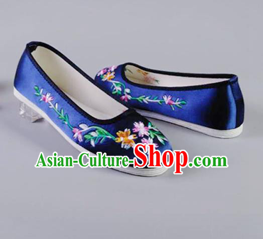 Asian Chinese National Royalblue Satin Shoes Ancient Princess Embroidered Shoes Traditional Hanfu Shoes for Women