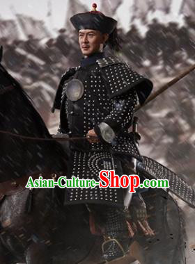 Chinese Ancient Cosplay Manchu General Black Armor and Helmet Traditional Qing Dynasty Military Officer Costumes Complete Set for Men