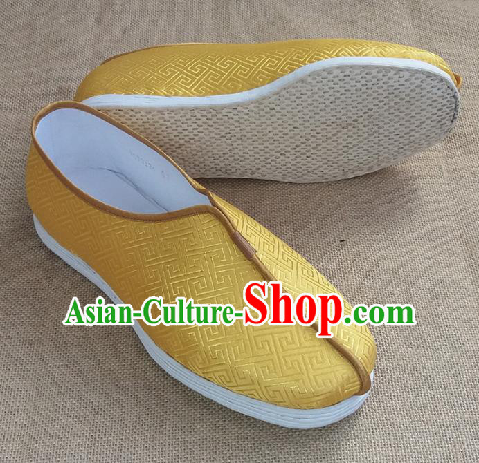 Traditional Chinese Yellow Monk Shoes Handmade Multi Layered Cloth Shoes Martial Arts Shoes for Men