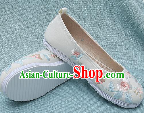 Chinese Handmade Embroidered White Shoes Traditional Ming Dynasty Hanfu Shoes Princess Shoes for Women