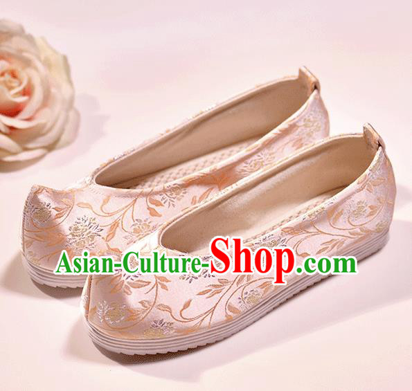Asian Chinese Ming Dynasty Pink Satin Shoes Embroidered Shoes Traditional Opera Shoes Hanfu Shoes for Women