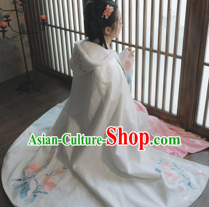 Chinese Ancient Female Swordsman Hanfu White Cape Traditional Ming Dynasty Palace Lady Costume for Women