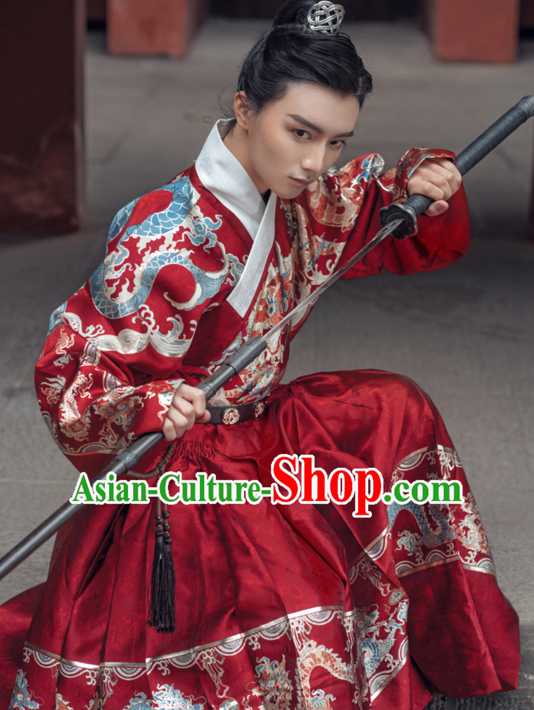 Top Ancient Chinese Ming Dynasty Palace Emperor Embroidered Garment Clothing for Men