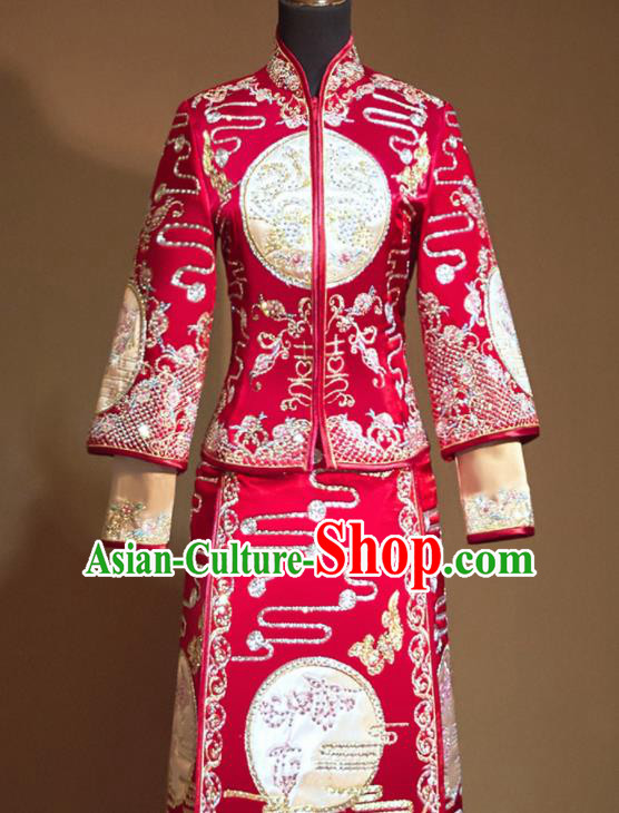 Chinese Traditional Xiu He Suit Embroidered Red Wedding Dress Ancient Bride Costumes for Women