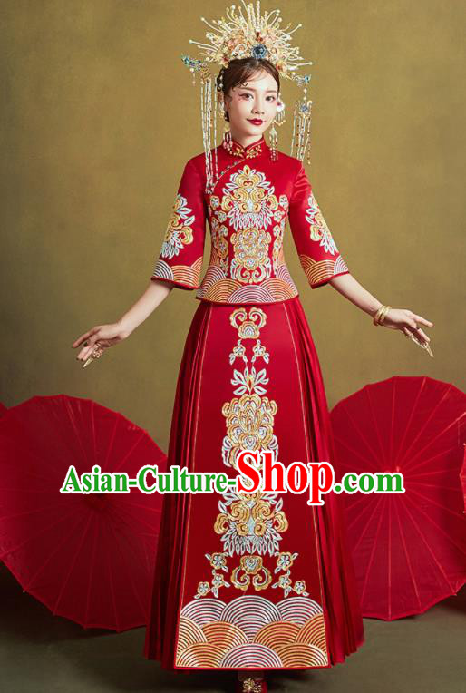 Chinese Traditional Wedding Embroidered Flower Xiu He Suit Red Blouse and Dress Ancient Bride Costumes for Women
