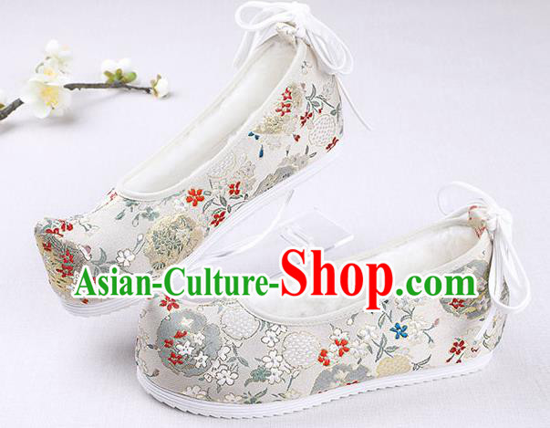 Chinese Handmade Opera Winter White Satin Shoes Traditional Hanfu Shoes National Shoes for Women