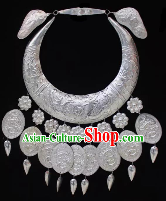 Chinese Handmade Traditional Miao Nationality Silver Carving Necklace Ethnic Wedding Bride Accessories for Women