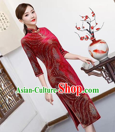 Chinese Traditional Qiapo Dress Red Velvet Cheongsam National Costumes for Women