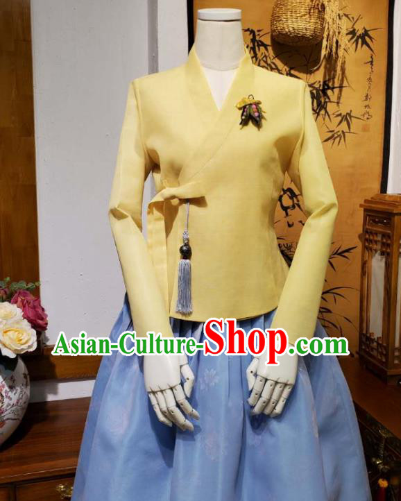 Korean Traditional Female Yellow Blouse and Blue Bust Skirt Asian Korea National Fashion Costumes Women Hanbok Apparels