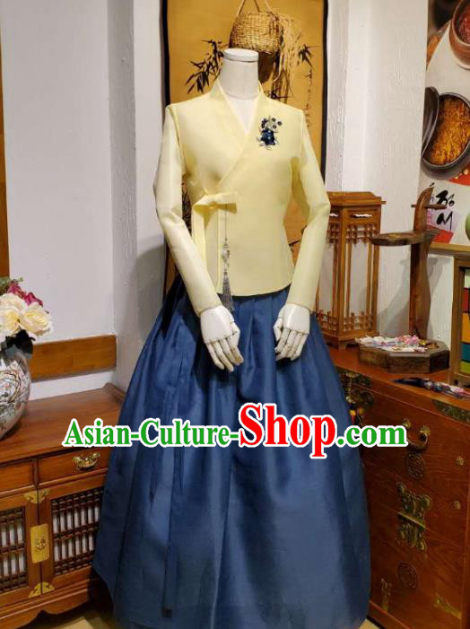 Korean Traditional Female Yellow Blouse and Navy Bust Skirt Asian Korea National Fashion Costumes Women Hanbok Apparels
