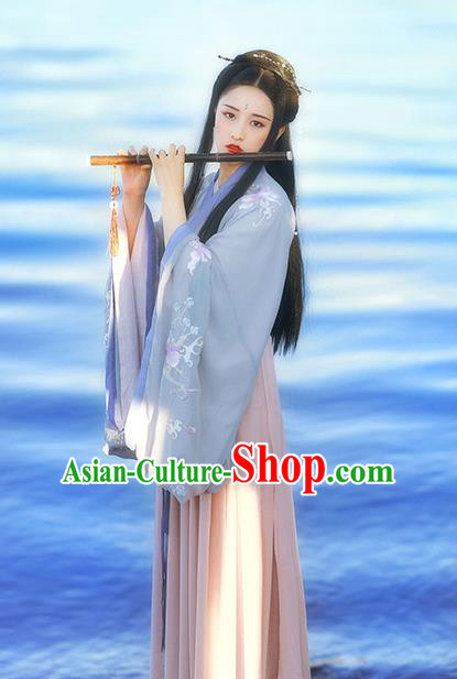 Chinese Ancient Jin Dynasty Female Swordsman Costumes Traditional Hanfu Apparels Wide Sleeve Blouse and Skirt Full Set