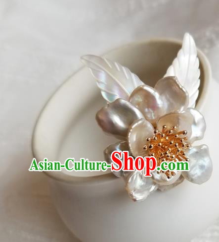 Chinese Classical White Shell Camellia Hair Clip Hanfu Hair Accessories Handmade Ancient Princess Hairpins for Women