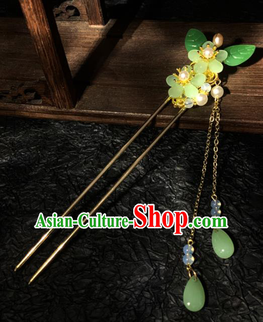 Chinese Classical Green Plum Flowers Hair Clip Hanfu Hair Accessories Handmade Ancient Princess Hairpins Tassel Step Shake for Women