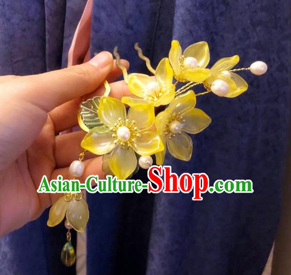 Chinese Ancient Princess Yellow Plum Blossom Hairpins Hair Accessories Handmade Ming Dynasty Tassel Hair Comb
