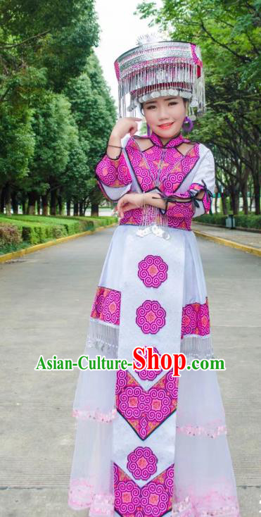 China Yao Ethnic Embroidered White Dress Yunnan Nationality Bride Apparels Miao Minority Wedding Clothing and Hair Accessories