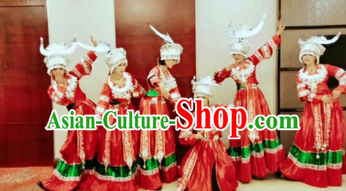 China Traditional Ethnic Stage Show Apparels Nationality Festival Clothing Miao Minority Embroidered Red Blouse and Skirt