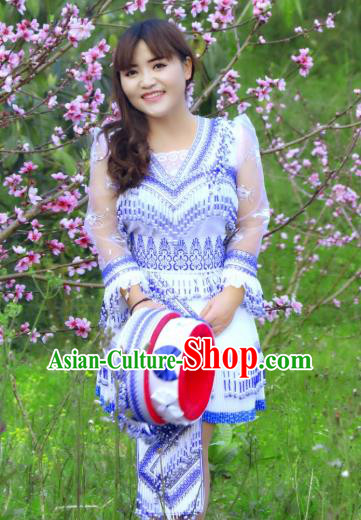 China Wenshan Miao Ethnic Beauty Apparels Minority Women Costume Folk Dance Blouse and Short Skirt with Hat