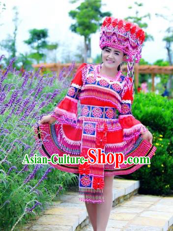 Traditional Yunnan Minority Clothing China Yao Ethnic Bride Clothing Red Short Dress and Headwear