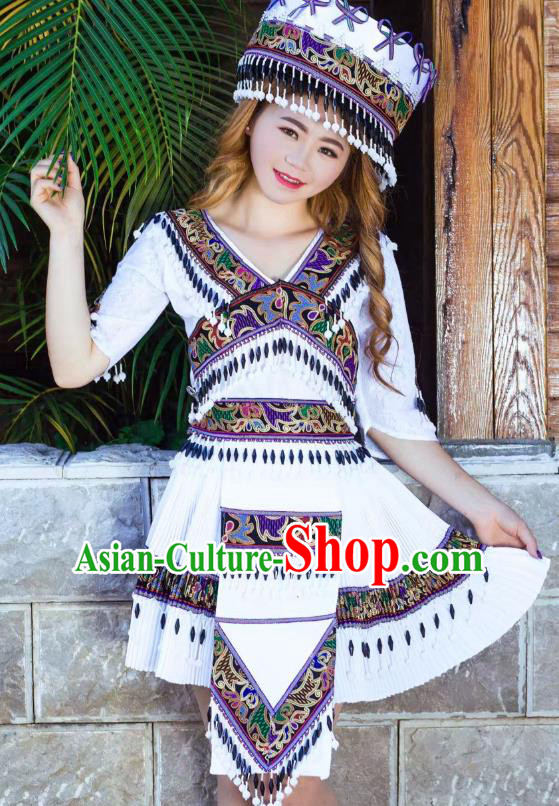 China Yunnan Ethnic Clothing Traditional Festival Folk Dance Costume Miao Minority Women Apparels and Hair Accessories