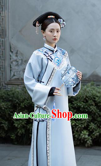 Chinese Qing Dynasty Court Maid Costumes Ancient Manchu Palace Lady Grey Dress Clothing and Handmade Headpieces