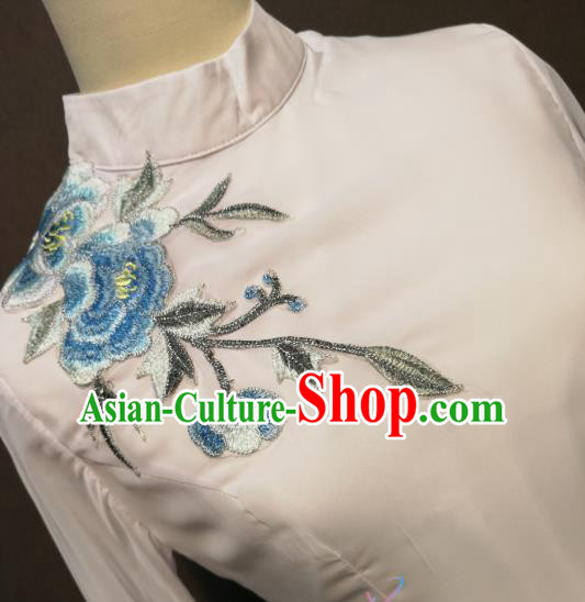 China Classical Dance Costumes Spring Festival Gala White Chiffon Blouse and Pants Outfits Women Fan Dance Dress
