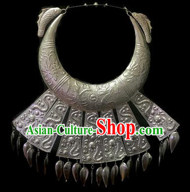 Traditional China Miao Minority Female Necklace Miao Ethnic Dance Accessories Handmade Carving Dragon Necklet