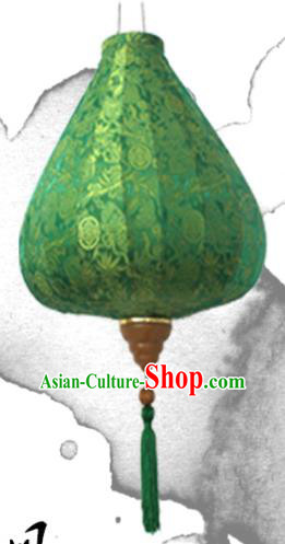 Handmade Chinese Classical Pattern Green Silk Palace Lanterns Traditional New Year Decoration Lantern Spring Festival Tulip Lamp