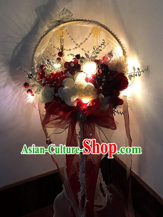 China Traditional Wedding Fans Handmade Classical Bride Palace Fan Rose Flowers Fan with LED Lights