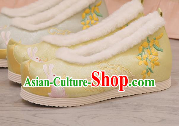 Handmade Winter Shoes China Embroidered Moon Fragrans Rabbit Yellow Shoes Princess Shoes Hanfu Shoes Women Shoes Cloth Shoes