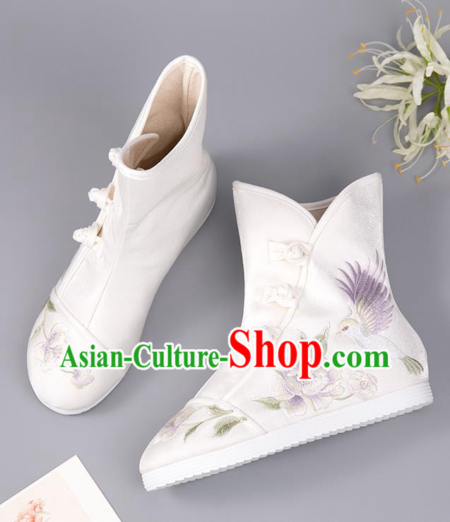 Chinese Handmade Cloth Shoes Embroidered Peony Bird Boots Ancient White Hanfu Shoes