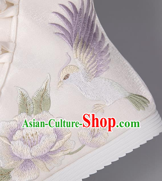 Chinese Handmade Cloth Shoes Embroidered Peony Bird Boots Ancient White Hanfu Shoes