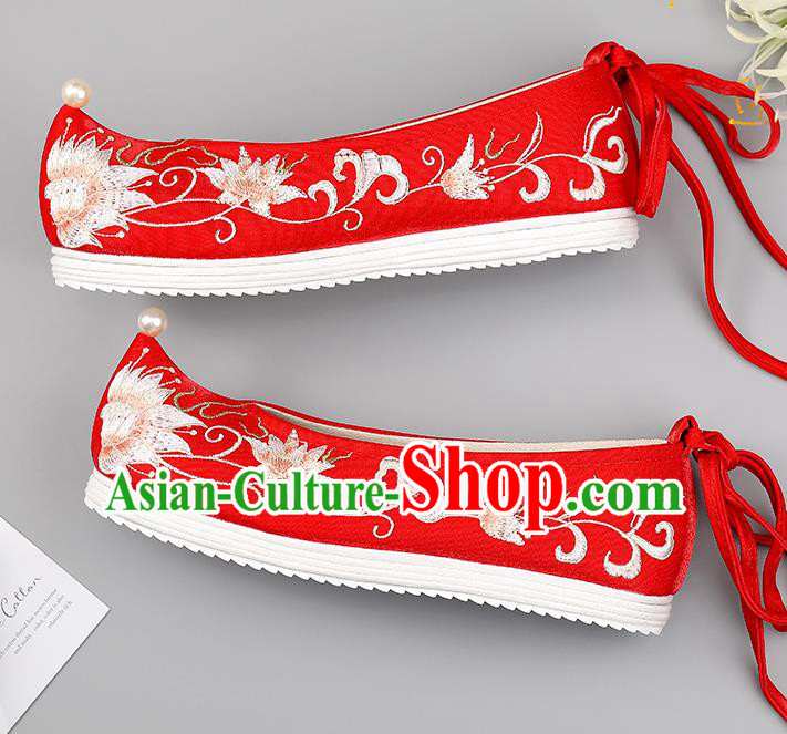 China Bride Shoes Princess Shoes Ming Dynasty Wedding Shoes Traditional Hanfu Shoes Cloth Shoes Red Embroidered Shoes