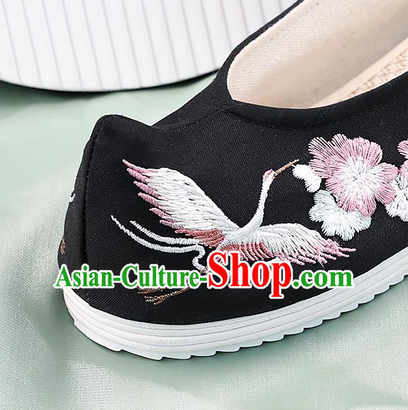 China Traditional Embroidered Crane Plum Shoes Hanfu Shoes Handmade Shoes National Shoes Black Cloth Shoes