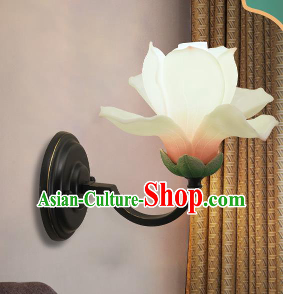 Chinese Handmade Pink Magnolia Wall Lamp Classical Lanterns Iron Art Bedside Lamp Traditional Lantern