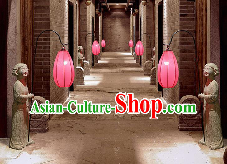 China Traditional Beauty Home Decorations Palace Lady Floor Lamp Handmade Iron Art High Lantern