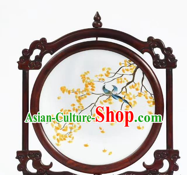 China Handmade Traditional Ginkgo Leaf Painting Table Screen Wood Carving Suzhou Embroidery Desk Screen Embroidered Craft