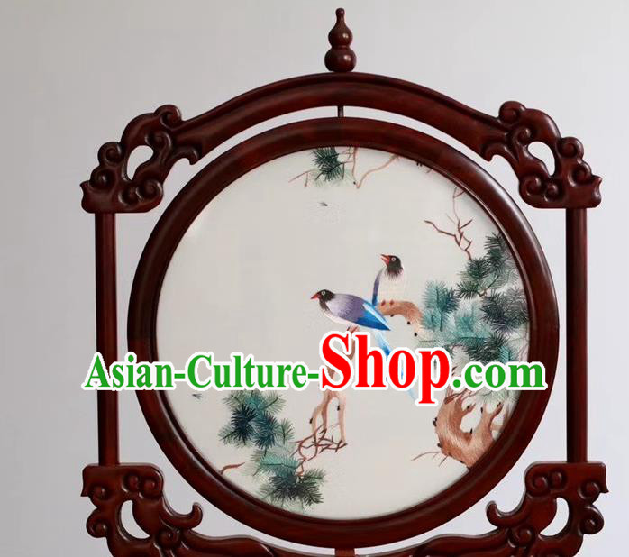 China Handmade Suzhou Embroidered Pine Birds Painting Craft Embroidery Table Decoration Rosewood Desk Screen