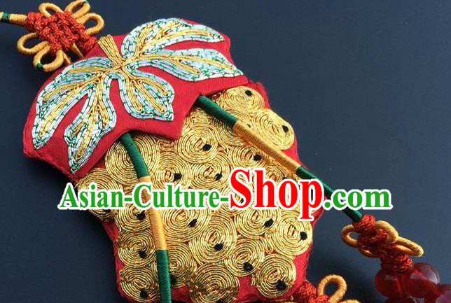 China Embroidery Golden Grape Craft Traditional Embroidered Car Pendant Accessories