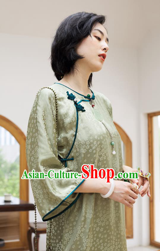 Republic of China Light Green Silk Cheongsam National Women Clothing Traditional Classical Qipao Dress