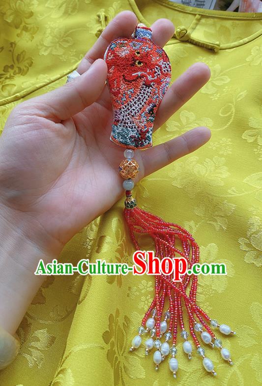 China Classical Cheongsam Red Beads Tassel Pendant Accessories Traditional Embroidered Brooch