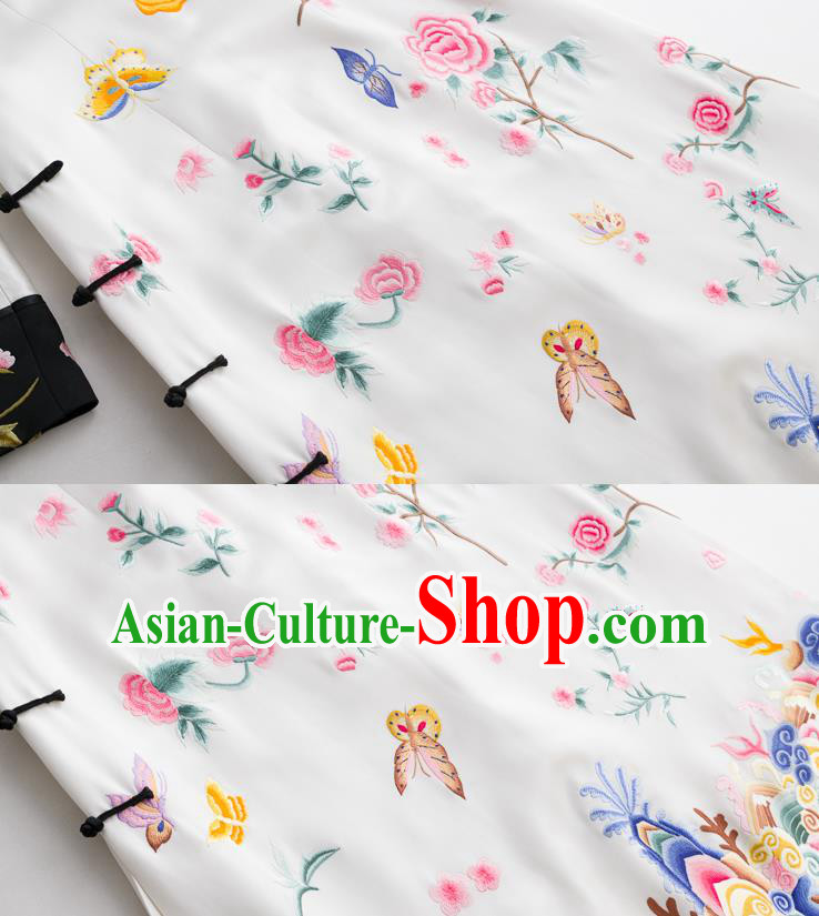 China Qing Dynasty Court Women Clothing Traditional Embroidered Cheongsam Classical White Qipao Dress