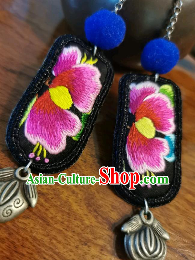 Traditional China Silver Carving Jewelry Handmade Ear Accessories Ethnic Black Embroidered Earrings for Women
