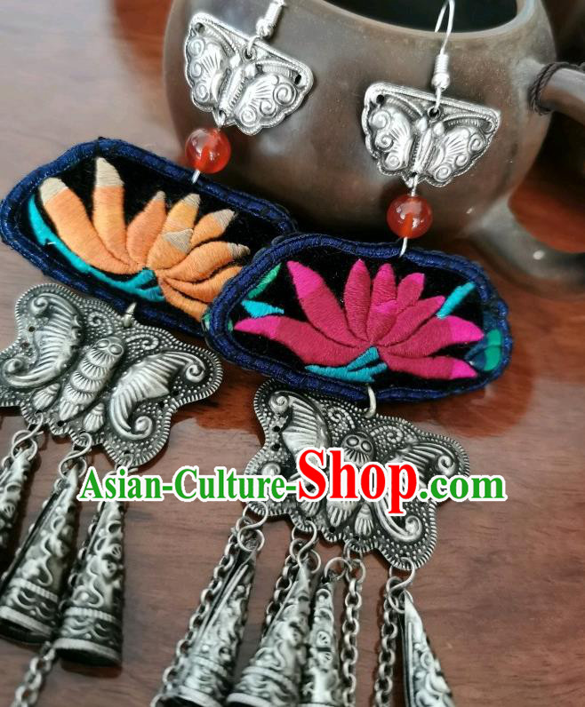 Handmade China Silver Carving Butterfly Eardrop Traditional Accessories Ethnic Embroidered Chrysanthemum Earrings for Women