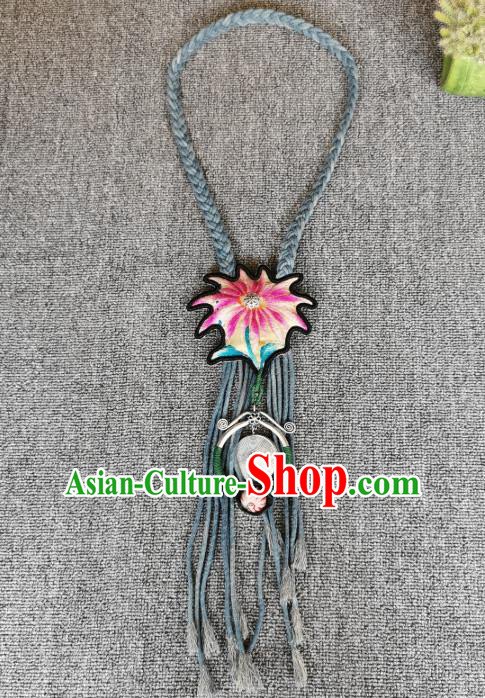 China Handmade Embroidered Necklace Traditional Miao Ethnic Silver Accessories Sennit Necklet for Women